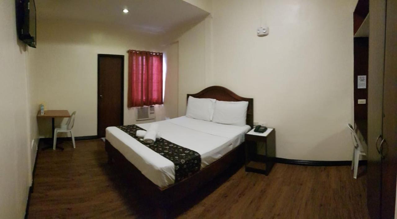 סן פדרו מקאטי Grand Traveler Suite Inc מראה חיצוני תמונה